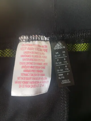 Chándal Adidas original,talla "S" 15-16 años