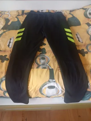 Chándal Adidas original,talla "S" 15-16 años