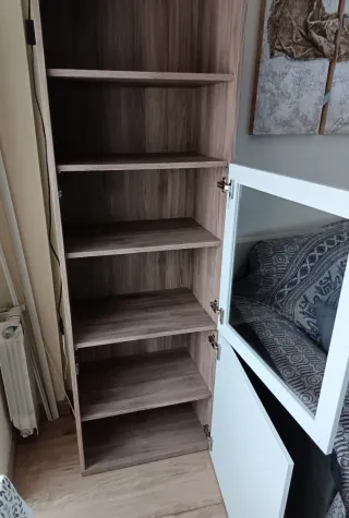 Estantería Vitrina Besta Ikea Madera y Cristal