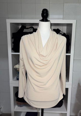Camiseta drapeada beige talla única (L/XL aprox)