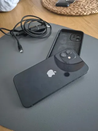 iPhone 12 64GB