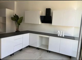 Muebles de cocina nuevos empaquetados!