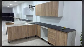 Muebles de cocina nuevos empaquetados!