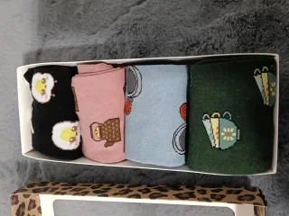 Pack 4 calcetines mujer divertidos