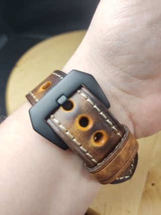 Correa de Cuero para Reloj 22mm Hecha a Mano