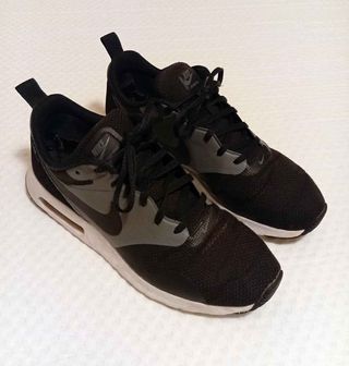 Zapatillas Nike Air Max TAVAS Talla 41