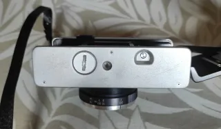 Cámara Yashica Electro 35 ME + Flash Barlow 200M