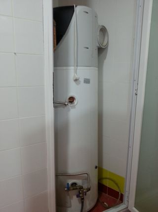 Bomba de calor Aerotermia, calentador NUOS 250