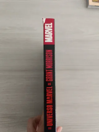 EL UNIVERSO MARVEL DE GRANT MORRISON