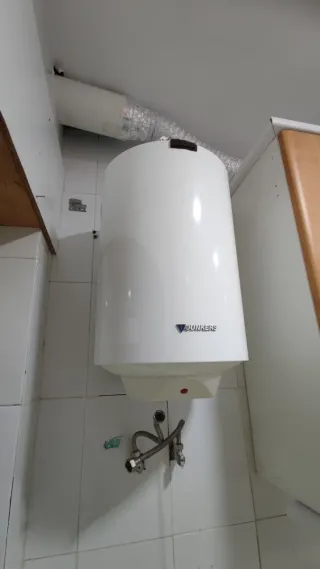 Termo eléctrico Junkers 30L