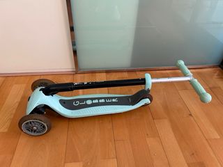 Patinete 3 ruedas con silla desmontable Globber