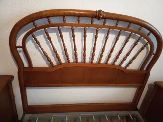 Estructura cama madera y 2 mesitas rústicas