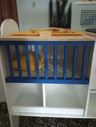 Mueble veterinario de juguete