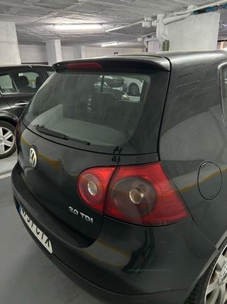 Volkswagen Golf 2004