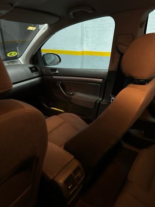 Volkswagen Golf 2004