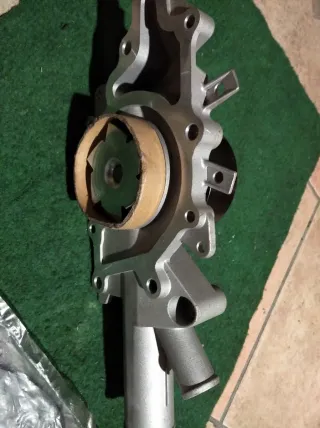 Bomba de agua Mercedes CLK W209 270 CDI
