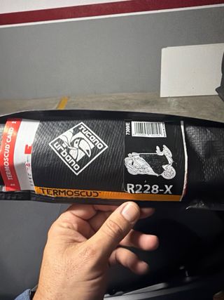 Manta Tucano Urbano R228-X Honda ADV 350 Termoscud