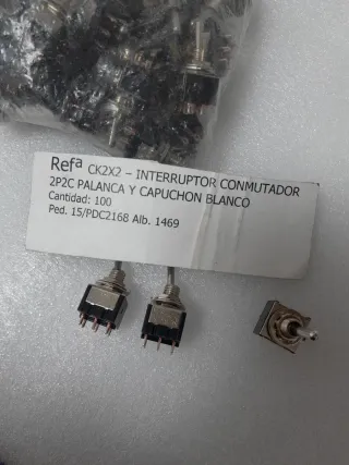 Interruptores Palanca MT5 6A 250VAC