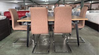 Conjunto comedor mesa y 6 sillas