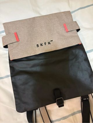 Mochila SKFK Beige y Negra