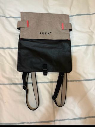 Mochila SKFK Beige y Negra