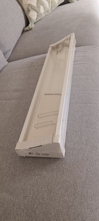 Estantería blanca de madera