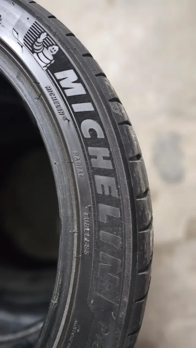 Neumáticos 235 45 20 Michelin PS4 S