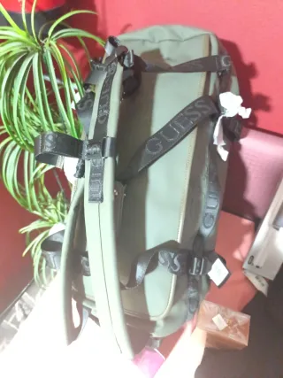 Bolso Guess Marrón y Dorado