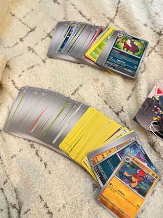 Lote Cartas Pokémon con Latas