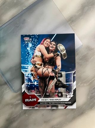 Topps Now WWE Raw - IYO SKY / RHEA RIPLEY