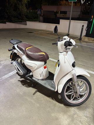 Aprilia Scarabeo 50 Scooter Automática