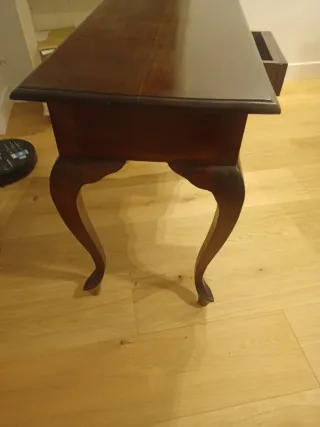 Mesa escritorio estilo clásico caoba