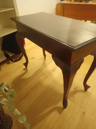 Mesa escritorio estilo clásico caoba