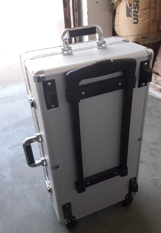 Maletín de herramientas con ruedas