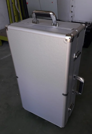 Maletín de herramientas con ruedas