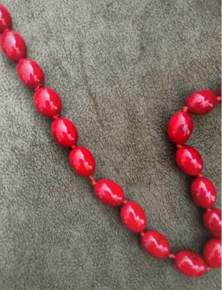 Collana da donna rossa