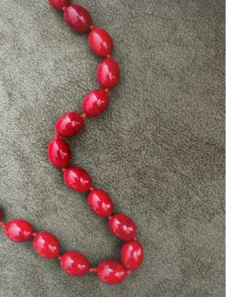 Collana da donna rossa