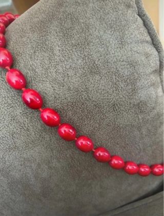 Collana da donna rossa