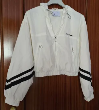 Bomber Bershka Blanca Talla M