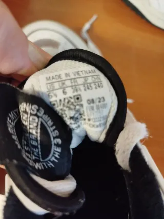 Zapatillas Adidas Blancas y Negras