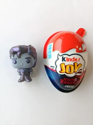 Figura Kinder Joy Steve del Revés