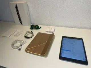 iPad Mini 2 (16GB, Wi-Fi, Grigio Siderale)