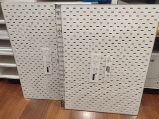 Tablero perforado blanco