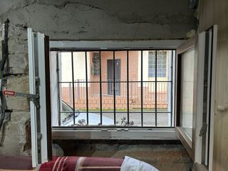 2 Ventanas blancas de PVC (2 unidades)