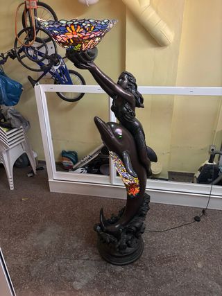 Lámpara Estatua Sirena Delfín Tiffany
