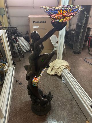 Lámpara Estatua Sirena Delfín Tiffany