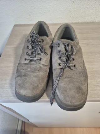 Zapatos de seguridad grises