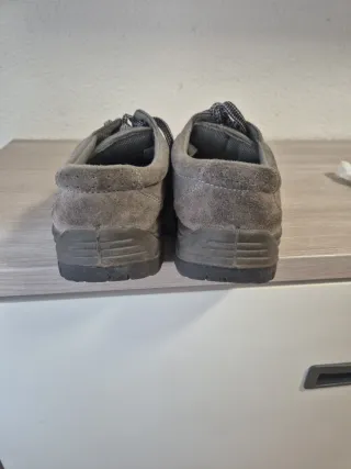 Zapatos de seguridad grises