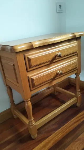 Mesita de noche roble macizo