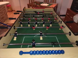 Futbolín de madera